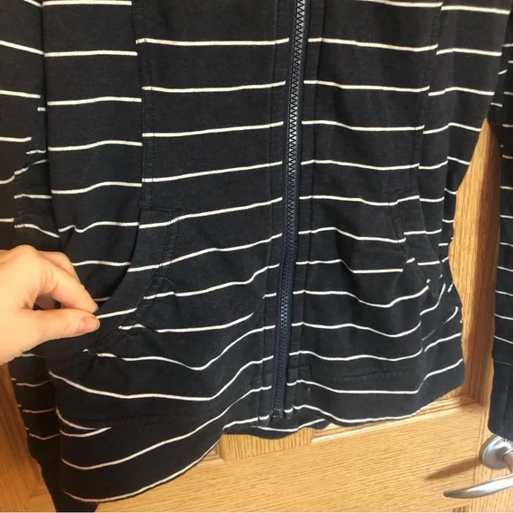 Lululemon Movement Jacket - Picture 3 of 7